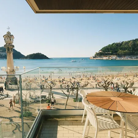 La Concha Beachview By Sweet Apartment