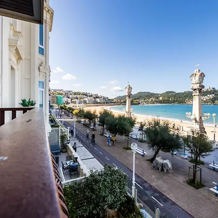 La Concha Beachview By Sweet Apartment
