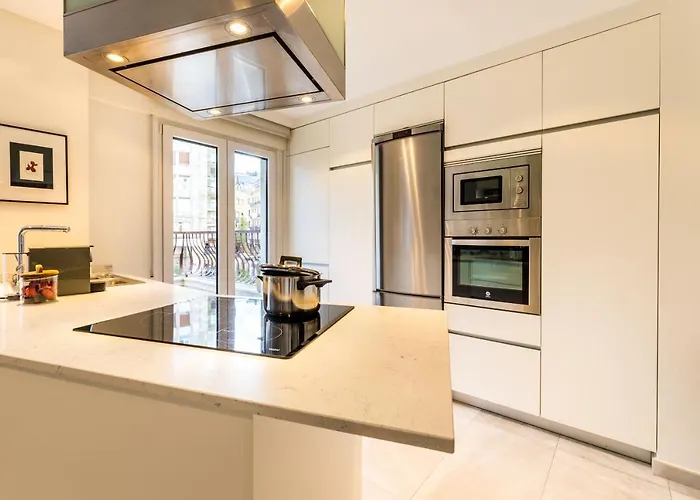 Apartment La Concha Beachview By Sweet San Sebastian