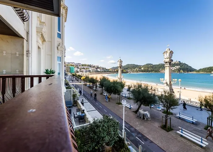 La Concha Beachview By Sweet Apartment